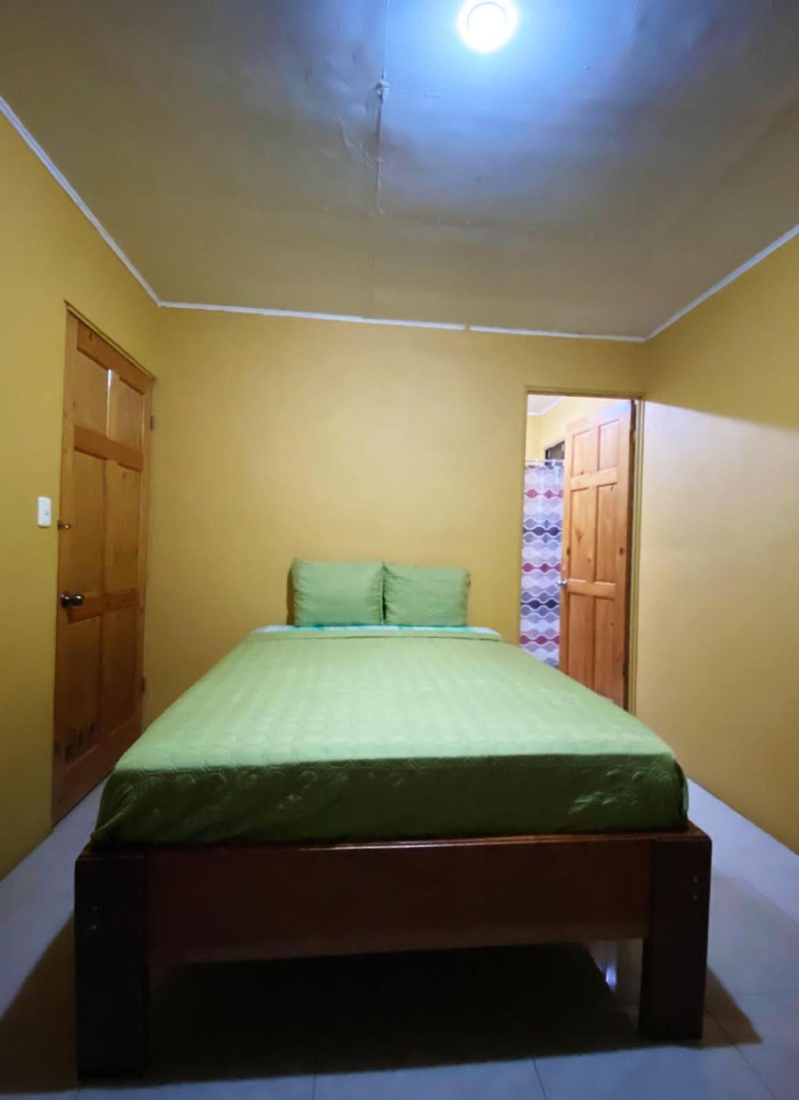 Residencia Las Brisas Griegas Quepos Esterno foto