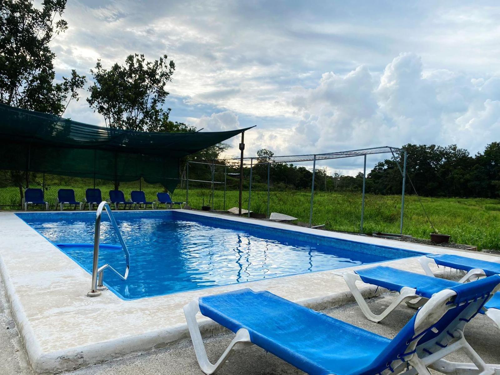 Residencia Las Brisas Griegas Quepos Esterno foto