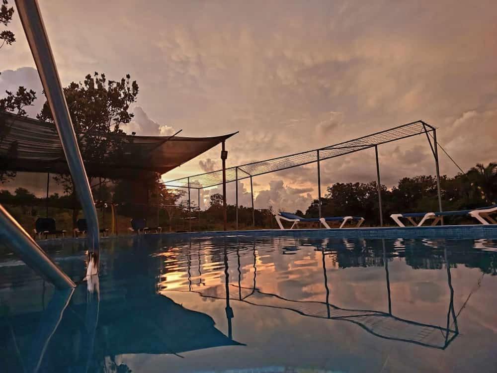 Residencia Las Brisas Griegas Quepos Esterno foto