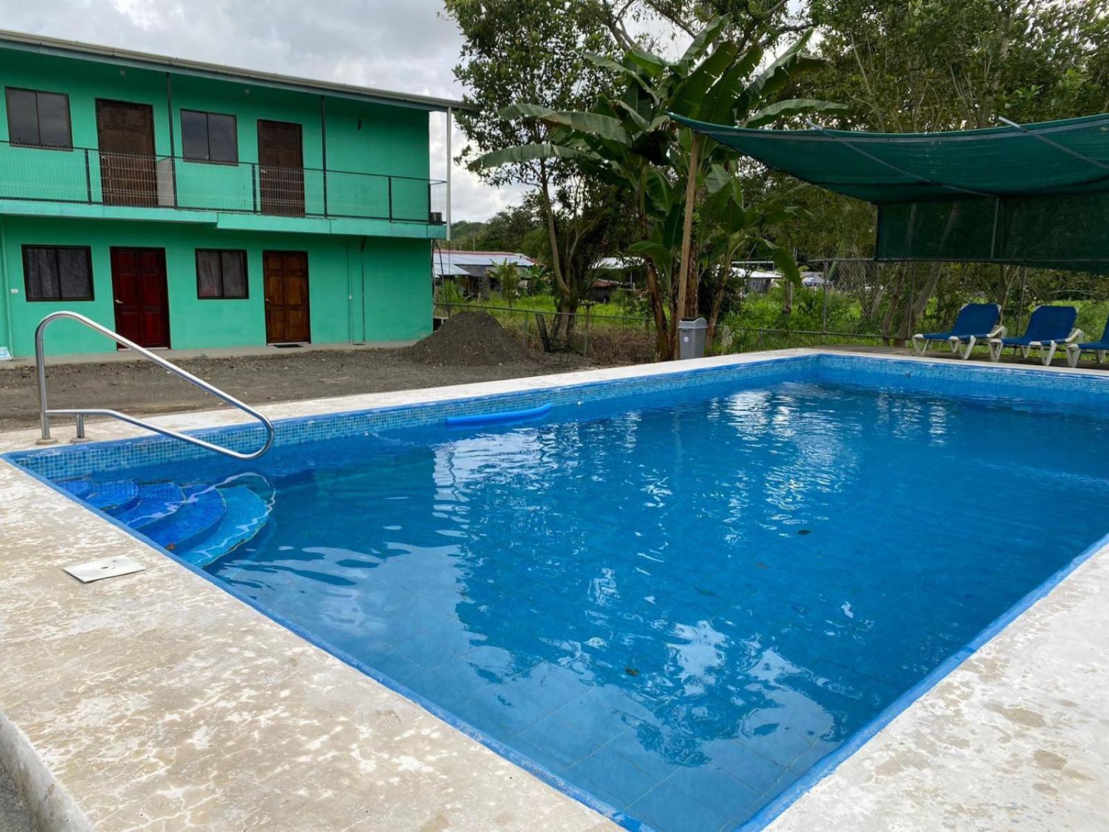 Residencia Las Brisas Griegas Quepos Esterno foto