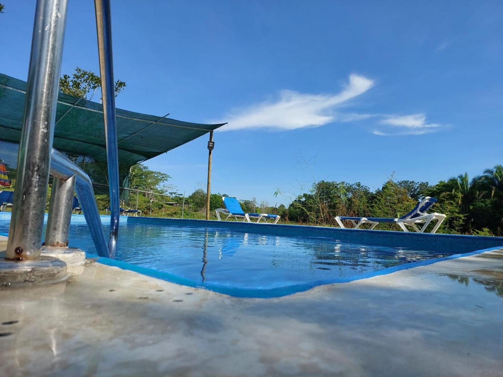 Residencia Las Brisas Griegas Quepos Esterno foto